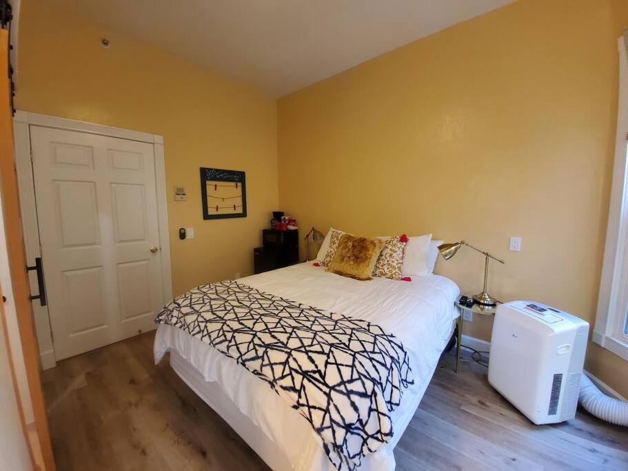 Centrally Located Studio And Cozy Place Perfect For Travelers And Couples! Located In San Diego Downtown! Perfect For Your Quick Getaway! Lägenhet Exteriör bild